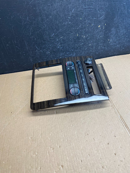 2005 to 2007 Ford Freestyle Montego Climate Control Radio Bezel Trim AE4399 DG1