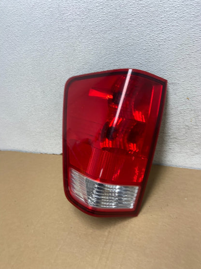 2004 to 2015 Nissan Titan Left Driver Lh Side Tail light AF7273 DW0