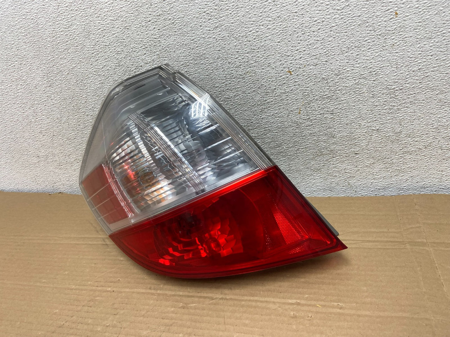 2009 to 2013 Honda Fit Left Driver LH Side Tail Light AG8911 DW2