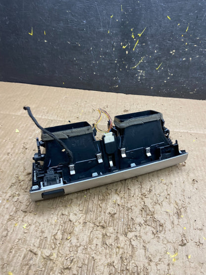 2007 to 2013 BMW X5 X6 Center Console Dash Air Vent OEM V7953 DG4