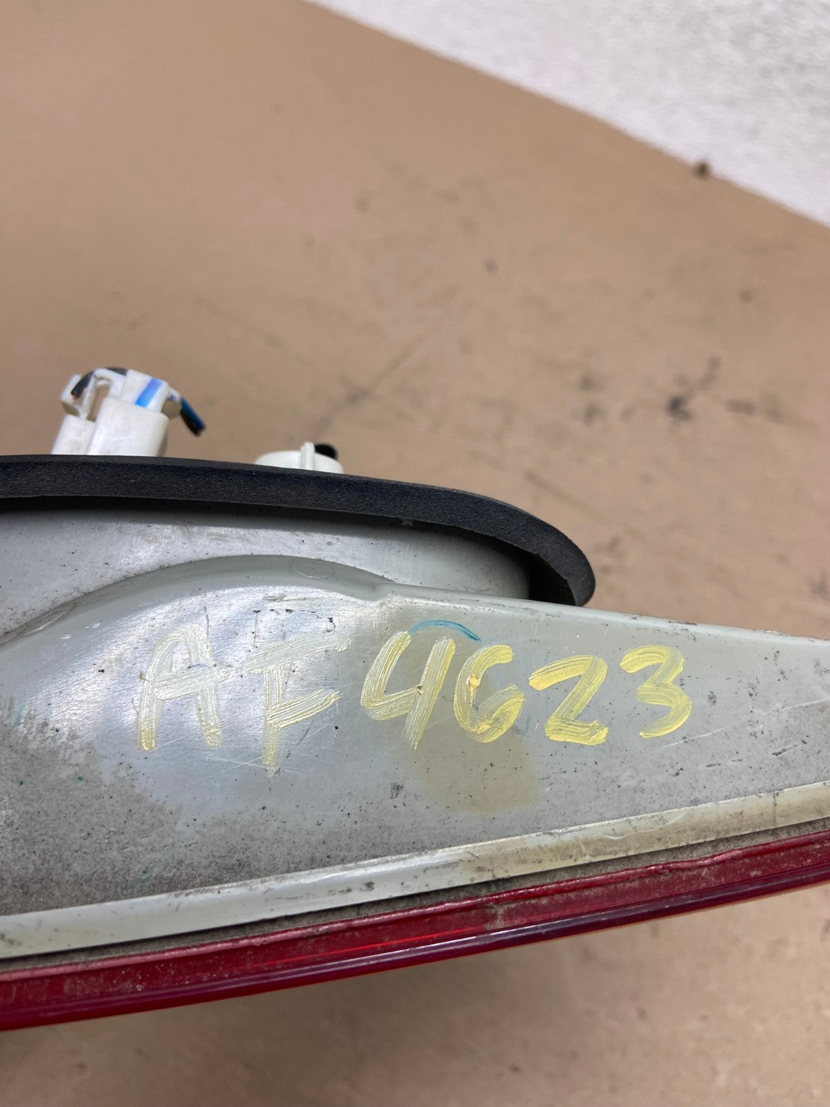 2011 to 2014 Hyundai Sonata Right Passenger Rh Inner Tail Light AF4623 LK7
