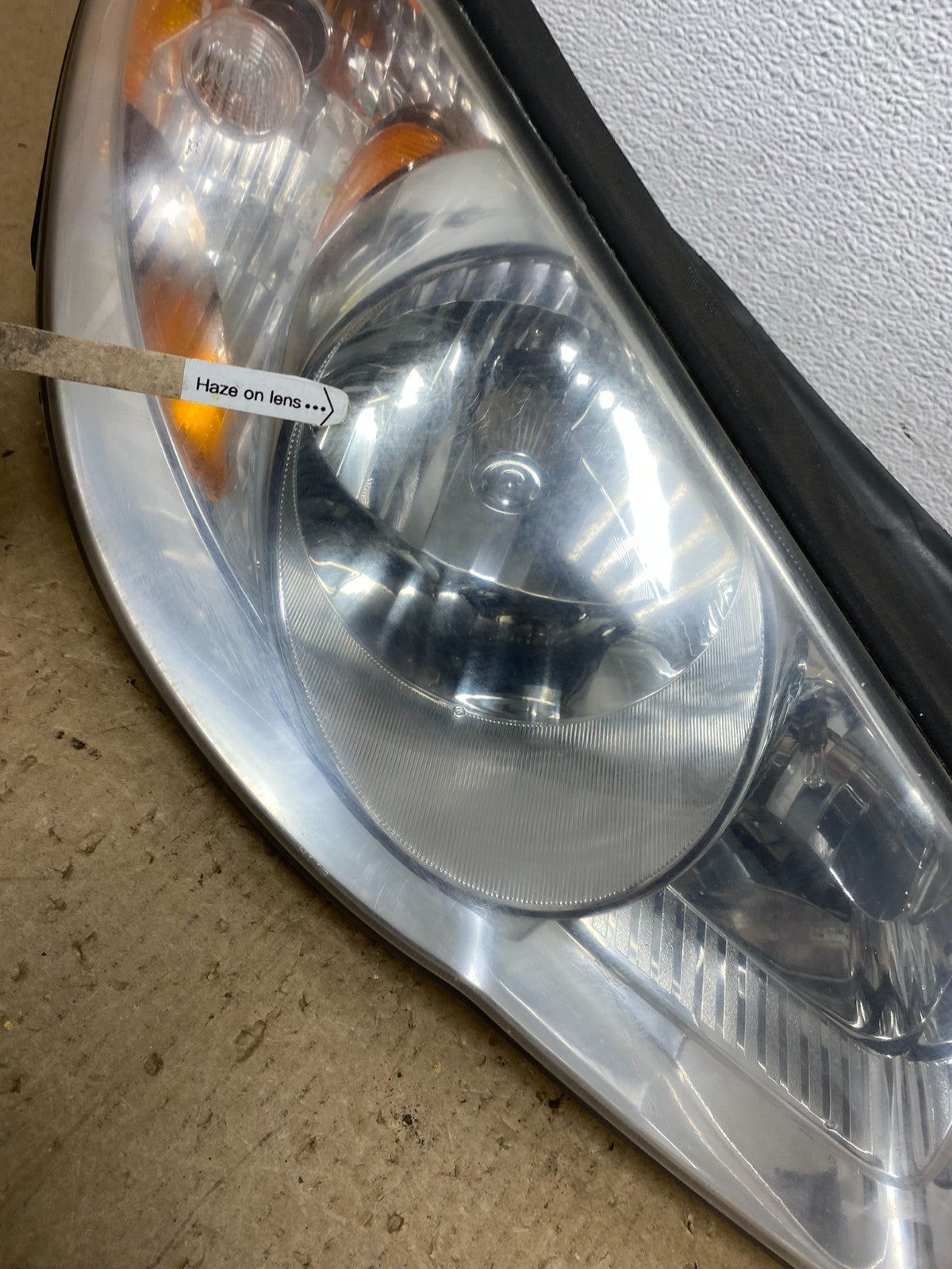 2007 2008 2009 2010 Hyundai Elantra Right Passenger Side Headlight AC1400 DW4