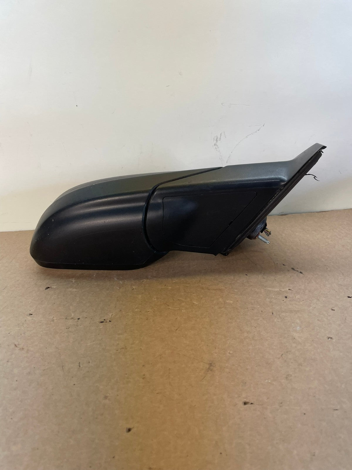 2011 to 2015 Ford Explorer Right Passenger View Door Mirror AH0262 LK3