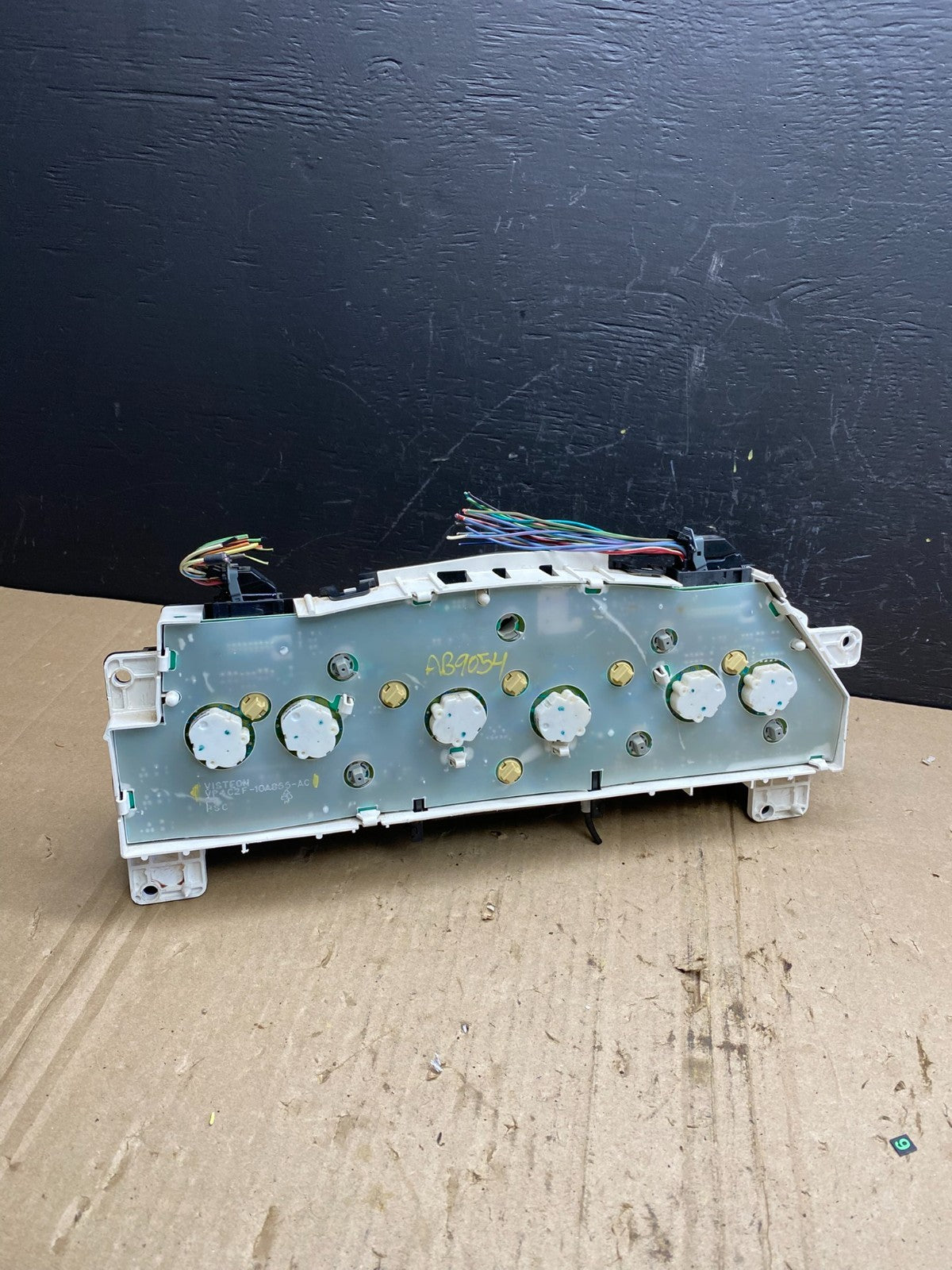 2006 Ford E350 Gauge Speedometer Cluster OEM AB9054 DG3
