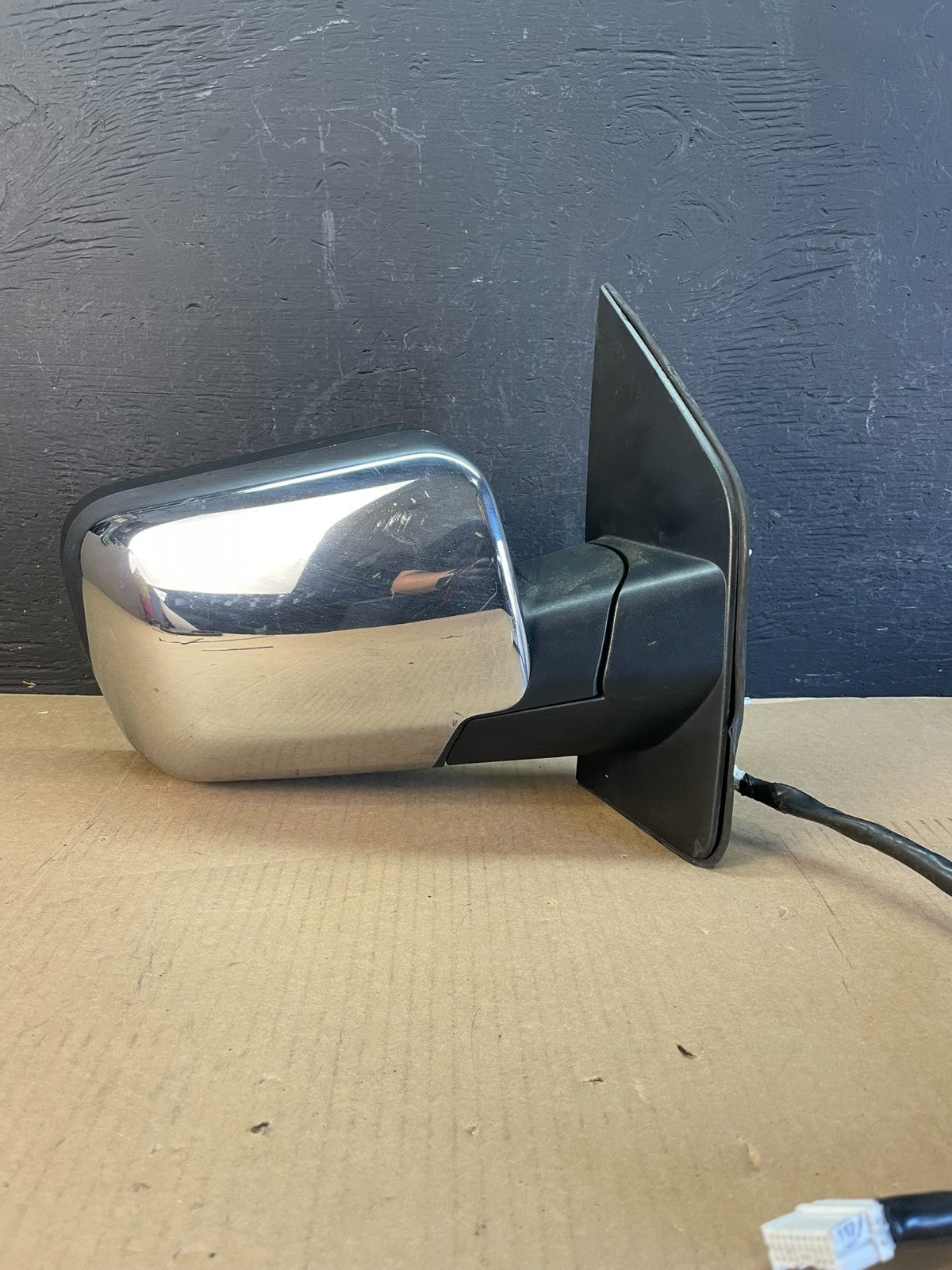 2004 to 2015 Nissan Armada Right Passenger Heated Door Mirror AD5552 DW0