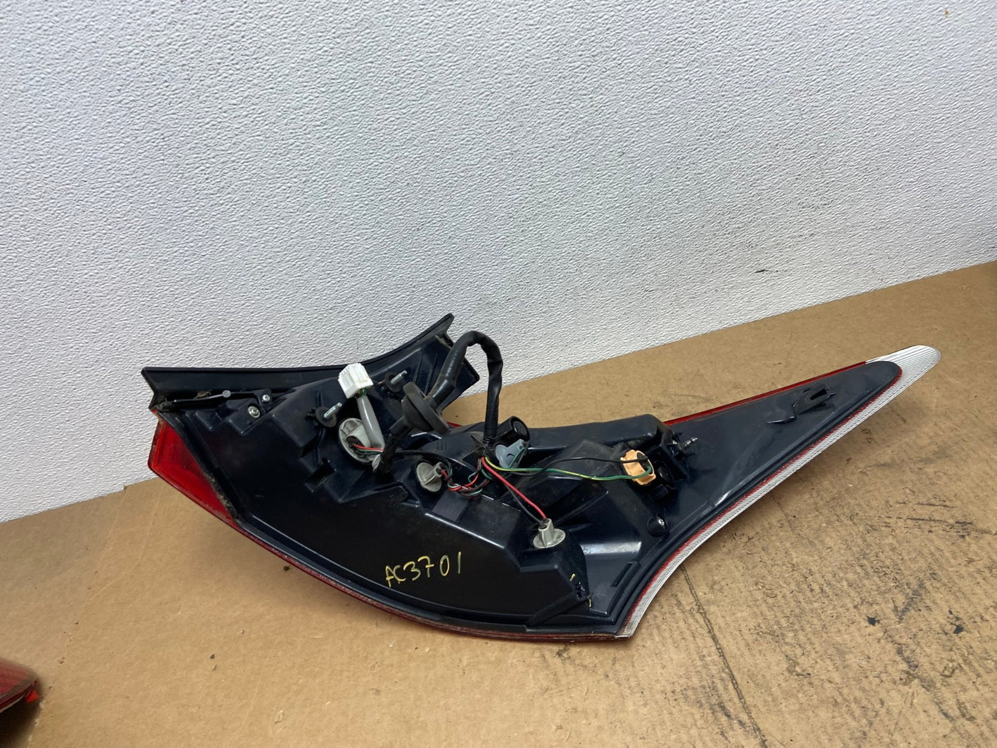 2009 2010 2011 Nissan Maxima Left Driver Lh Side Tail light OEM AC3701 LK7