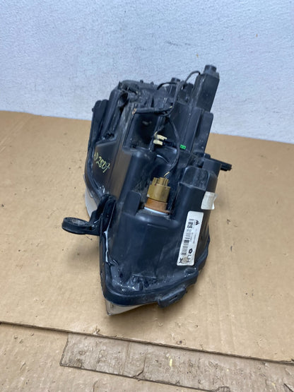 2008 to 2016 Chrysler Town and Country Left Driver Lh Side Headlight AD2807 DW10