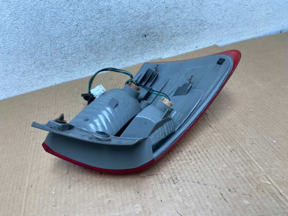 2008 to 2015 Nissan Rogue Right Passenger Rh Side Tail Light AI5871 LK4