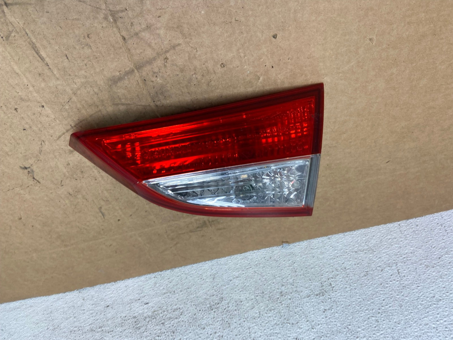 2011 2012 2013 Hyundai Elantra Inner Tail Light Right Passenger AD6276 LK0
