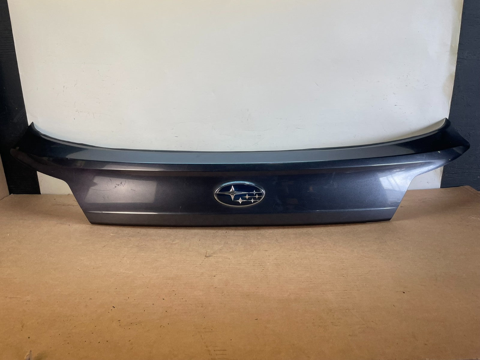 2012-2014 Subaru Outback Rear Liftgate Trunk Panel Trim Molding AF8750 DG0