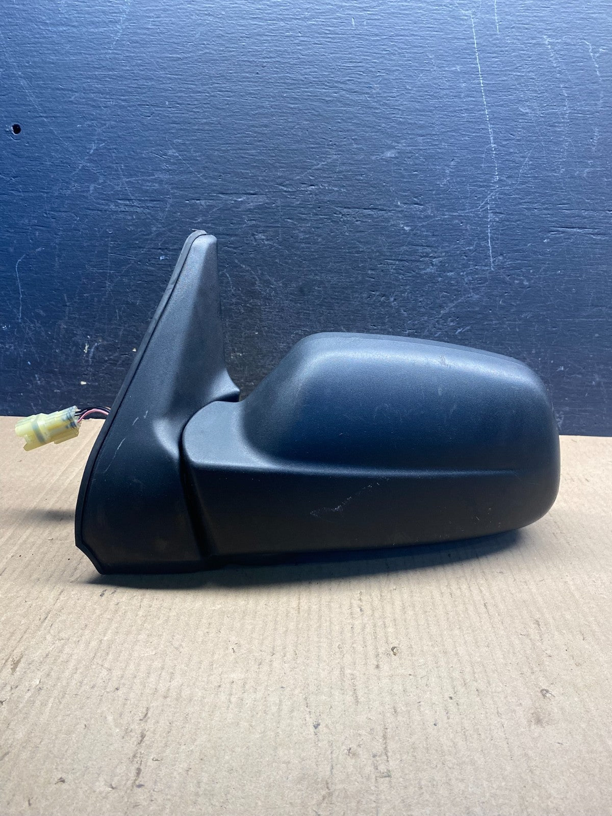 1998 to 2004 Land Rover Discovery Left Driver Door Mirror AE6343 DW0