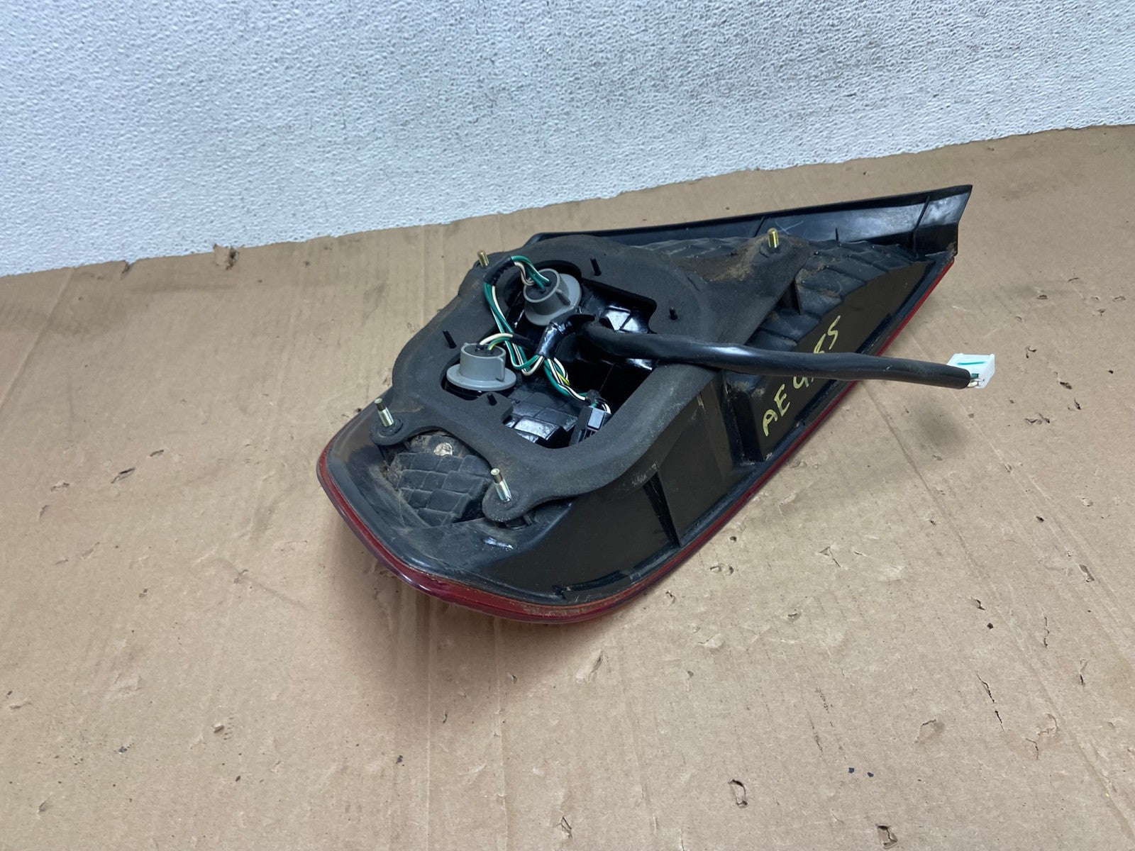 2000 2001 2002 Toyota Avalon Right Passenger Rh Side Tail Light AE9185 LK4