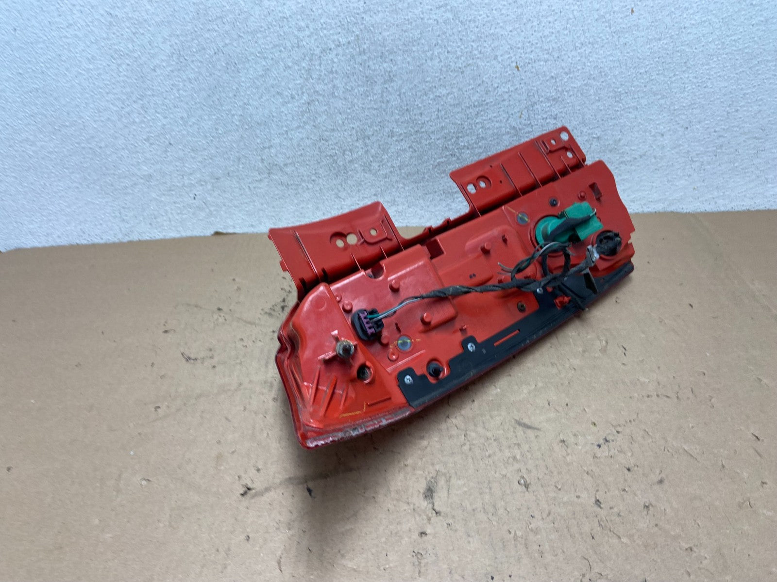 2010 to 2016 Cadillac Srx Right Passenger RH Side Tail Light AG43836