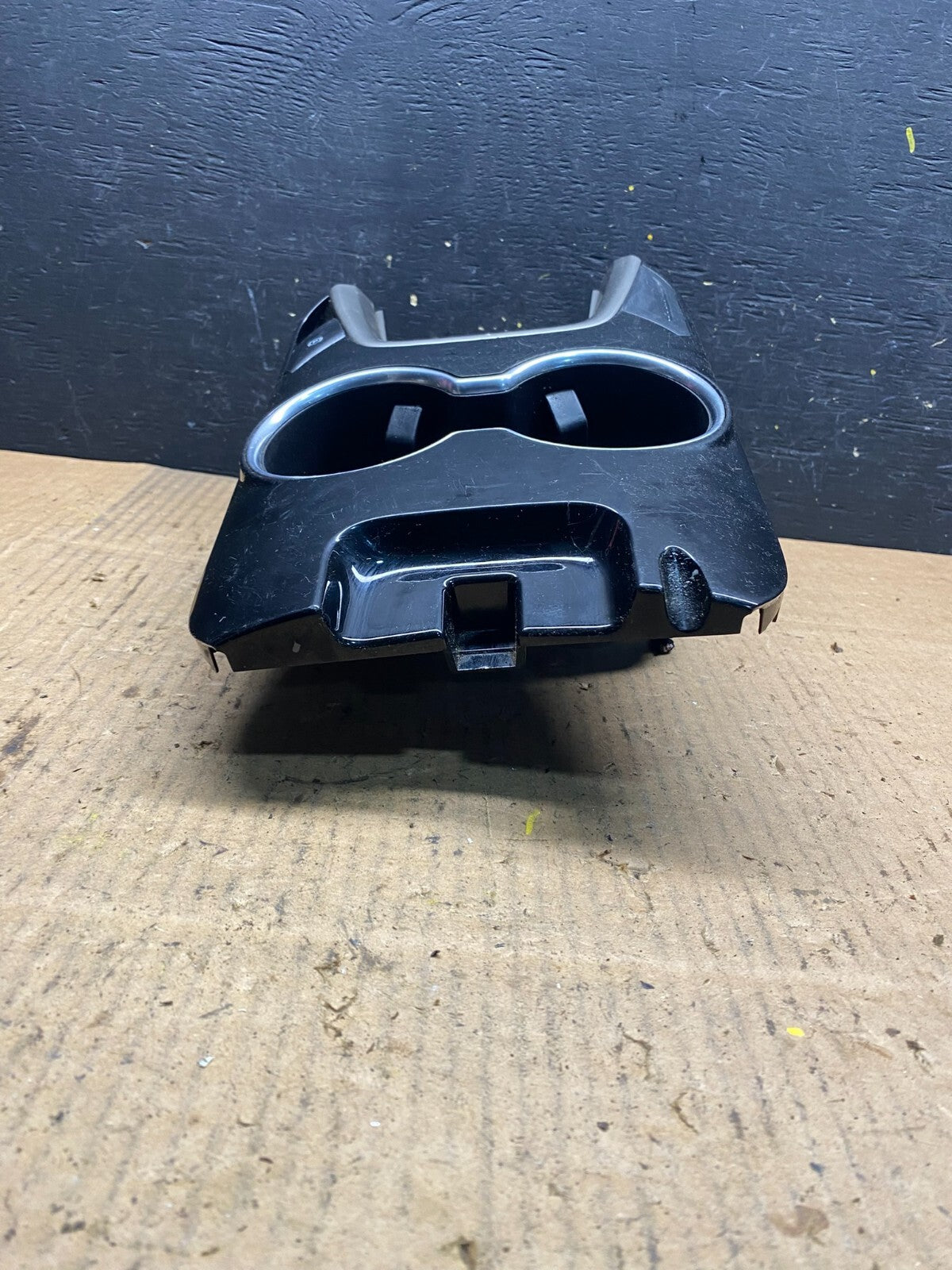 2013 to 2016 Ford Fusion Front Center Console Cup Holder Cupholder N5356 DG1
