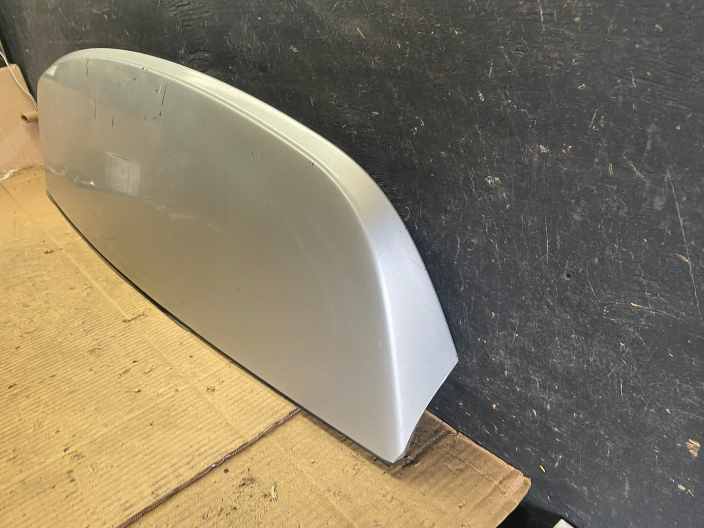 2011 to 2015 Ford Explorer Rear Upper Tailgate Liftgate Wing Spoiler T6789 DG1