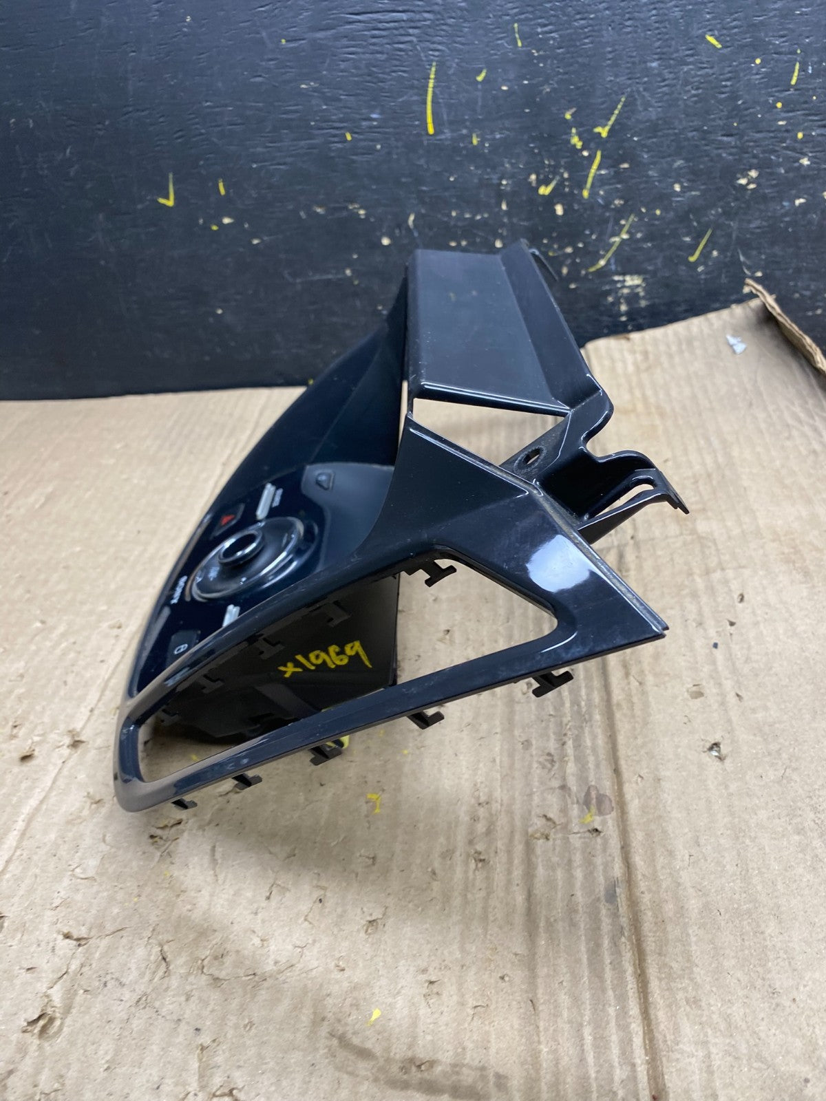 2013 2014 2015 2016 Ford Escape Dash Radio Control Panel Bezel X1969 DG3