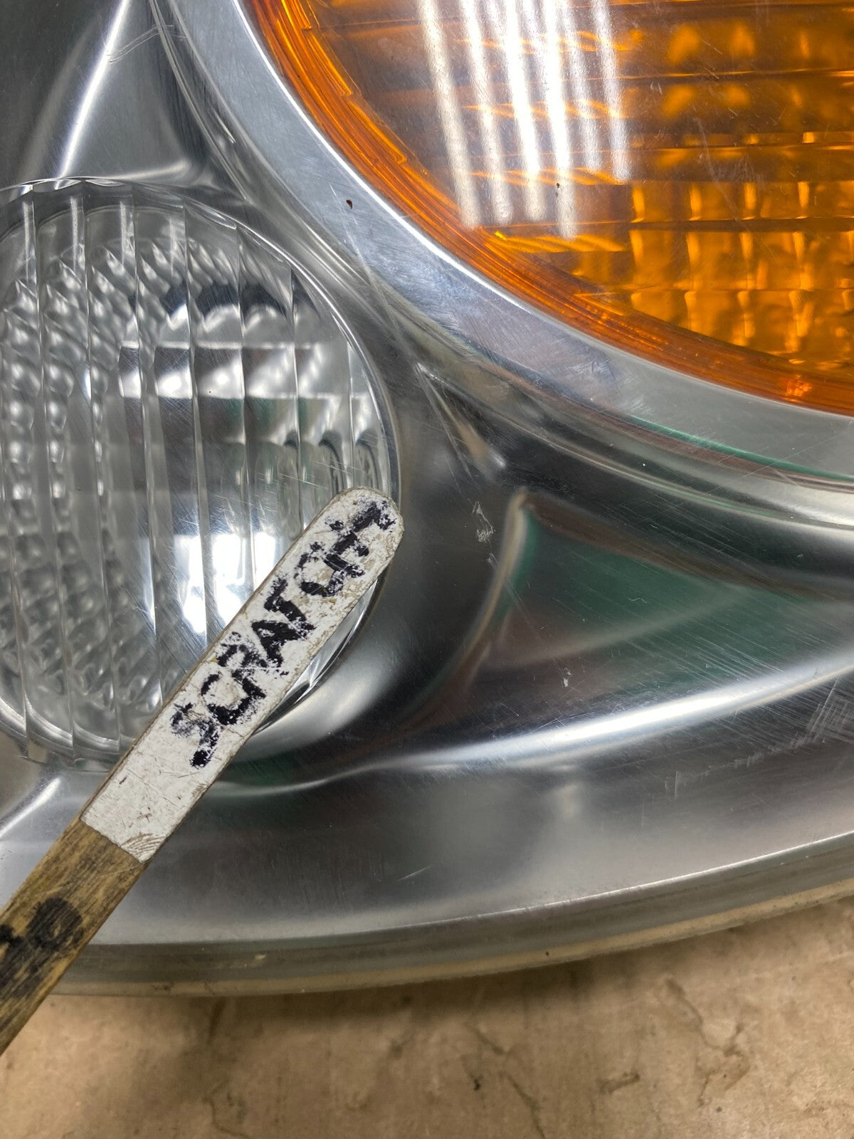 2002 2003 Nissan Maxima Right Passenger RH Side Tail Light D0697 DG13