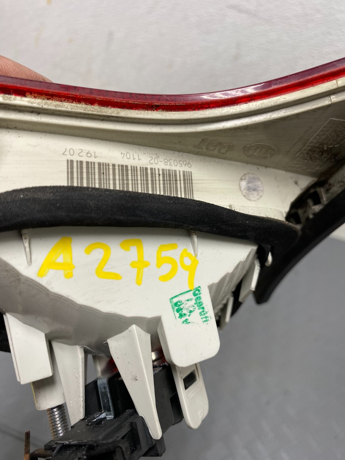 2004-2008 Audi A4 Sedan Right Passenger RH Side Inner Tail Light OEM A2759 DG16