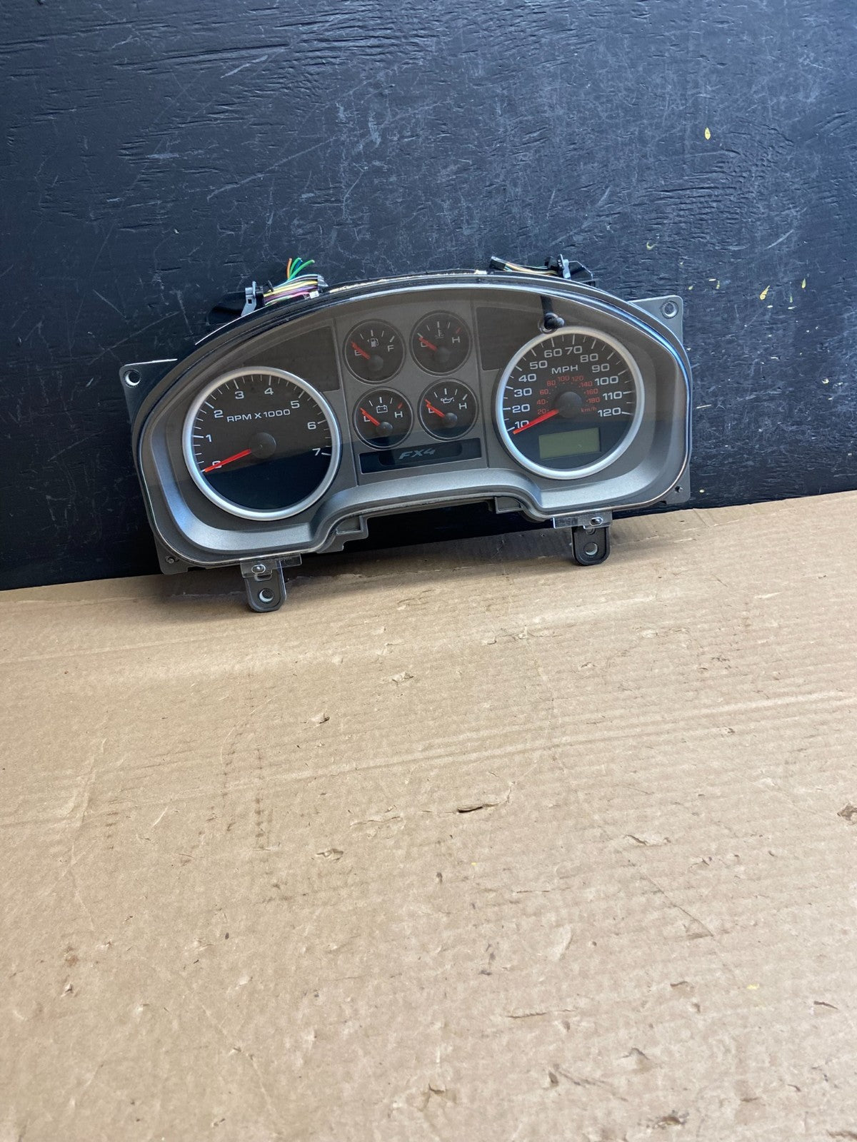 2004 - 2005 Ford F150 F-150 Speedometer Cluster Gauge af2563 DG0