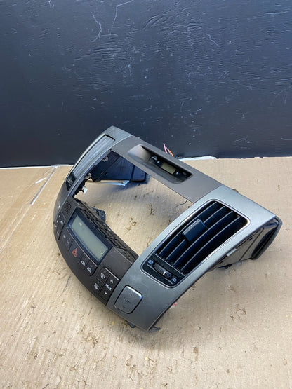 2009 to 2010 Hyundai Sonata Center Radio Climate Control Air Vent Bezel AB5719DG2