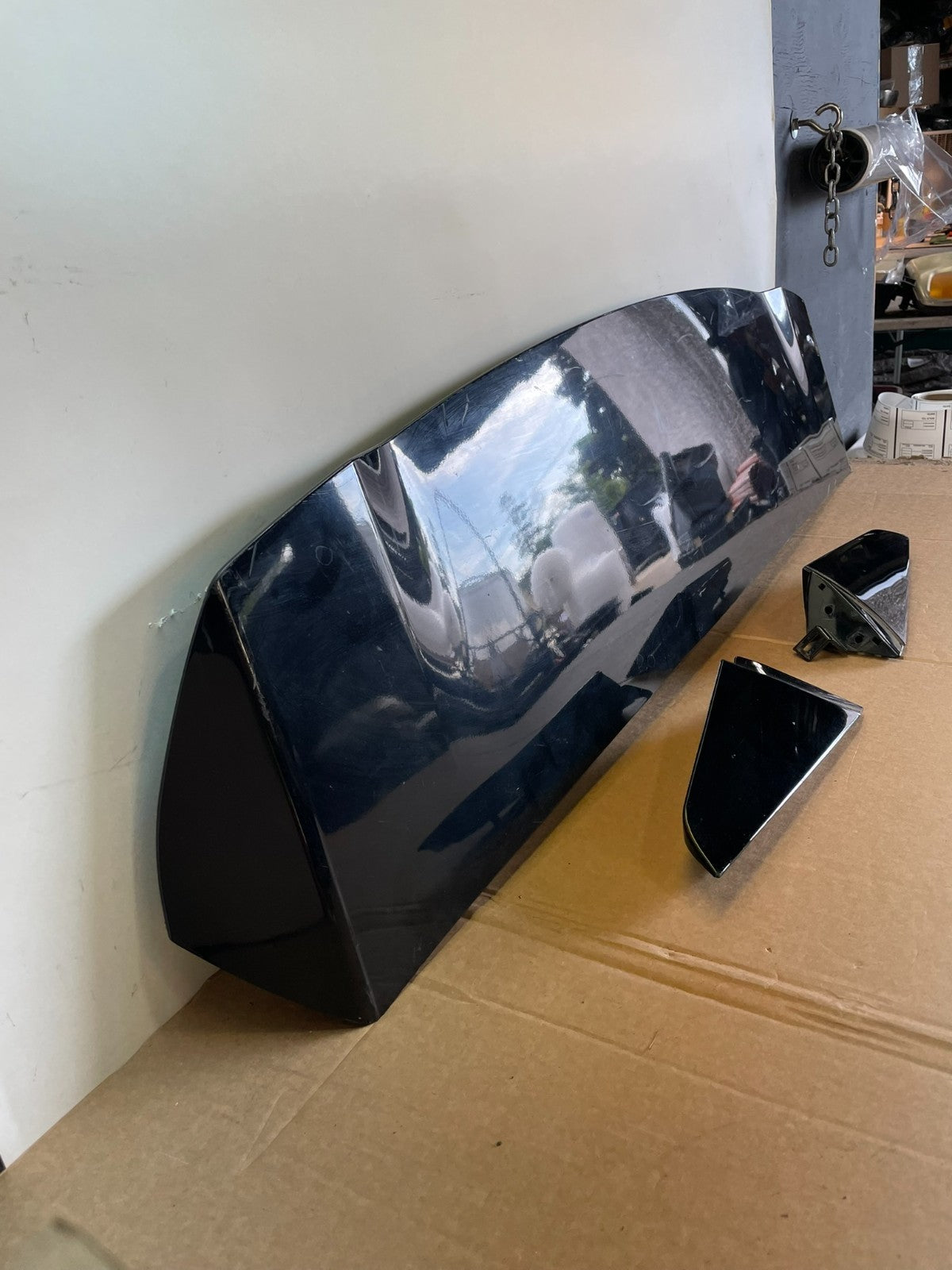 2020 to 2023 Ford Explorer Rear Liftgate Spoiler Wing ah6073 DG2