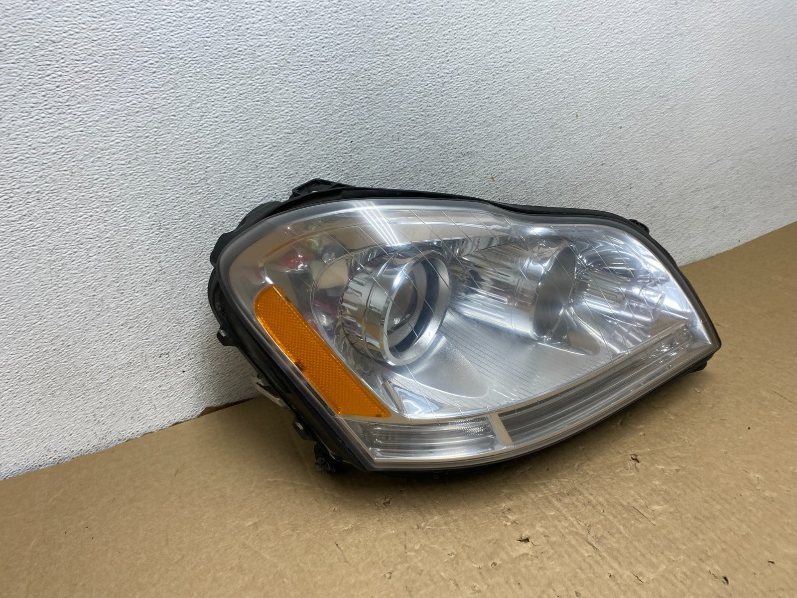 2007 to 2009 Mercedes GL-Class GL450 Right Passenger Headlight TYC AF7389 DW2