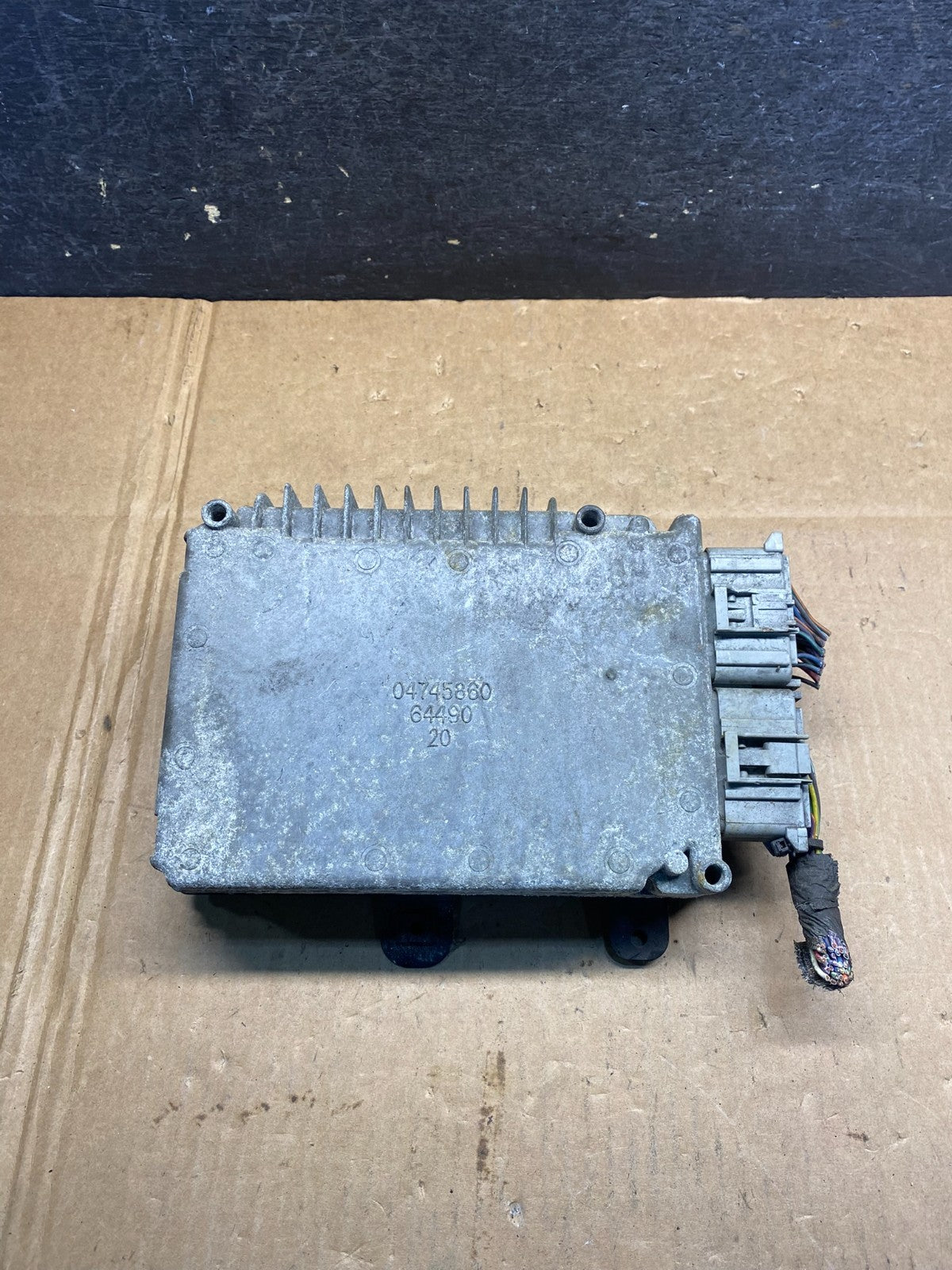 2002 Dodge Caravan Engine Control Unit ECU Module AI9816 DW0