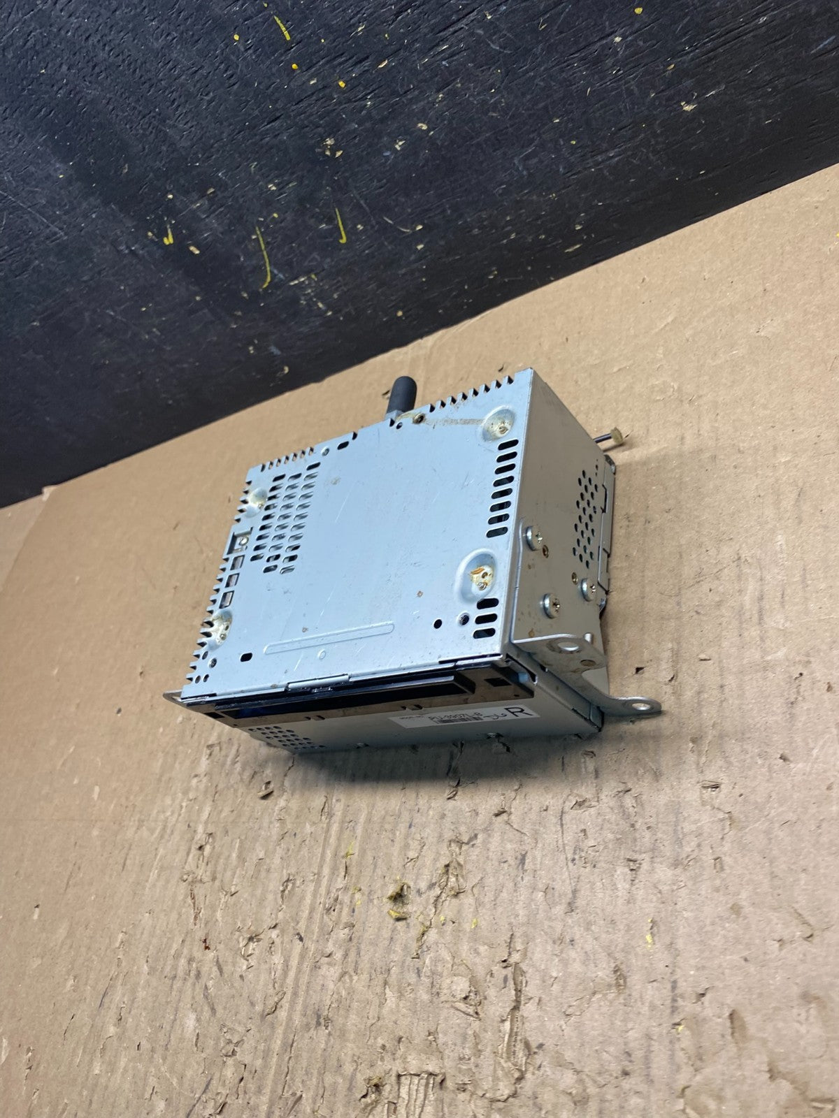 2013 to 2014 Ford Edge AM/FM Radio Reciever OEM T1689 PS2