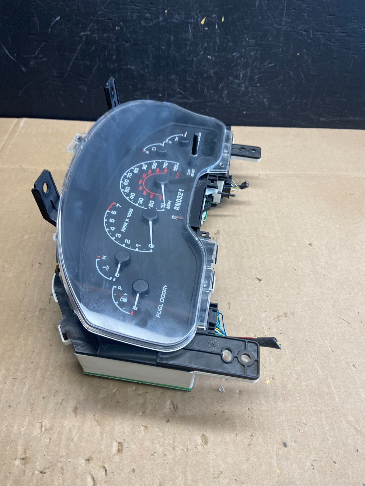 2001 to 2003 Ford Explorer Speedometer Cluster Gauge Oem AB9383 DG1