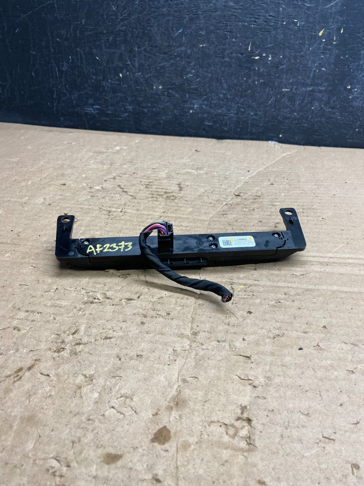 2013 - 2017 GMC Acadia Center Dash Hazard Warning Switch AF2373 DG4