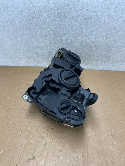 2008 to 2011 Mercedes Benz C-CLASS Right Passenger Side Headlight AI9140 DW7