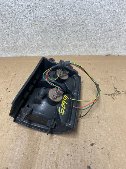 1989 to 1998 Mazda Mpv Left Driver Lh Side Tail Light Oem S0941 DW6