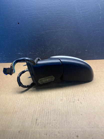 2003 - 2006 Chevrolet Silverado Suburban Left Turn Signal Door Mirror AC2817 DW6