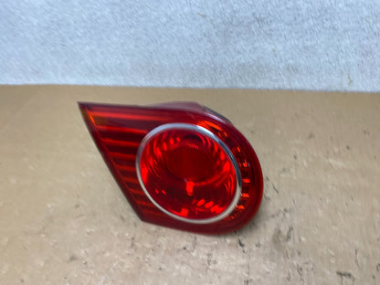 2004 to 2006 Kia Amanti Driver Left LH Side Tail Light Inner V5574 DW1