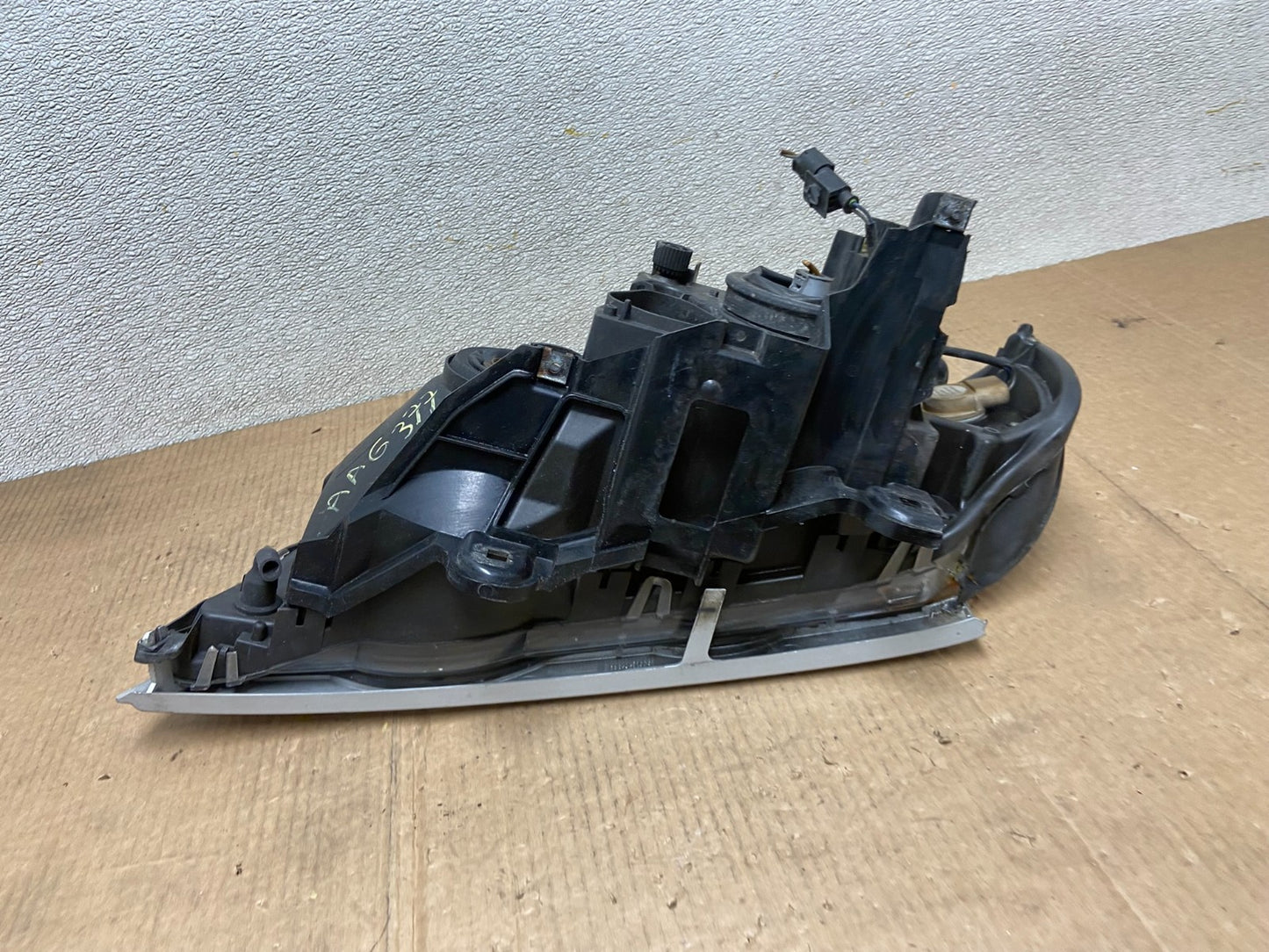 2000-2003 Bmw X5 E53 Headlight Right Passenger Rh Side Halogen OEM AA63776