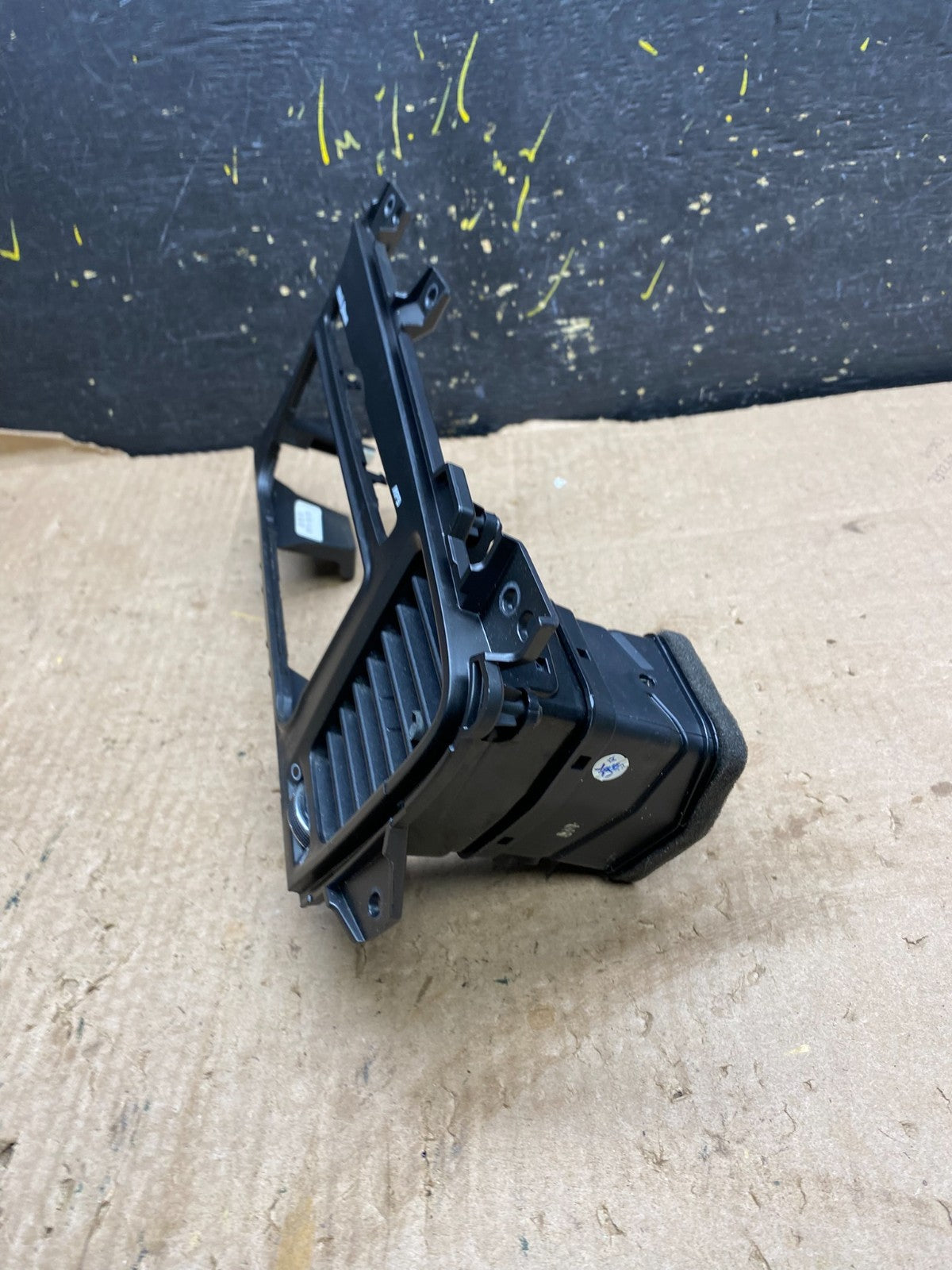 2011 2012 2013 Kia Optima Front  Dash Radio Bezel Trim Air Vent OEM Z1876 DG2