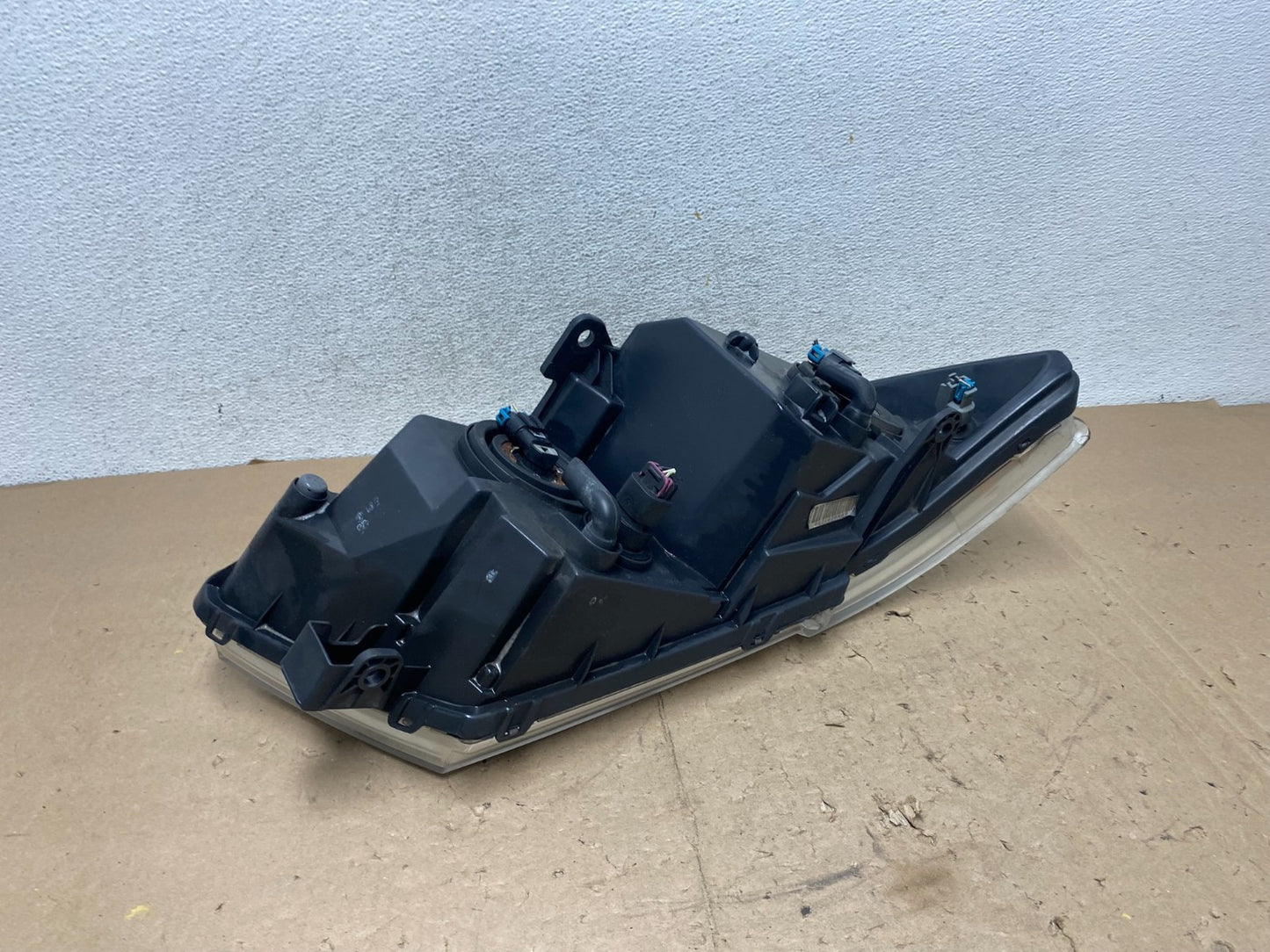 2009 to 2017 Dodge Journey Headlight Left Driver Lh Side Halogen AG5611 DW5
