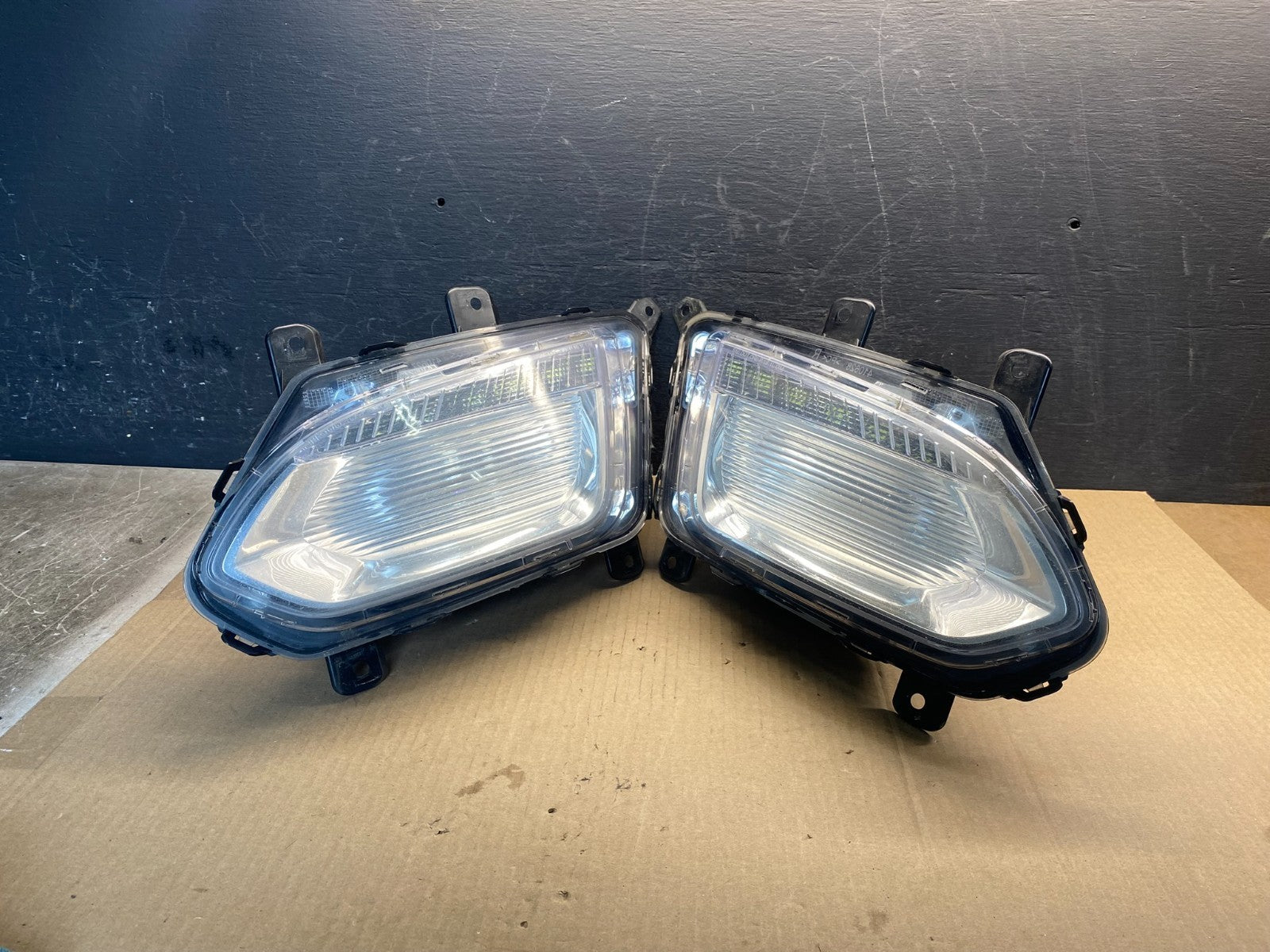 2016 to 2017 Chevrolet Equinox Left+Right Side Fog Lights AG3926 DG1