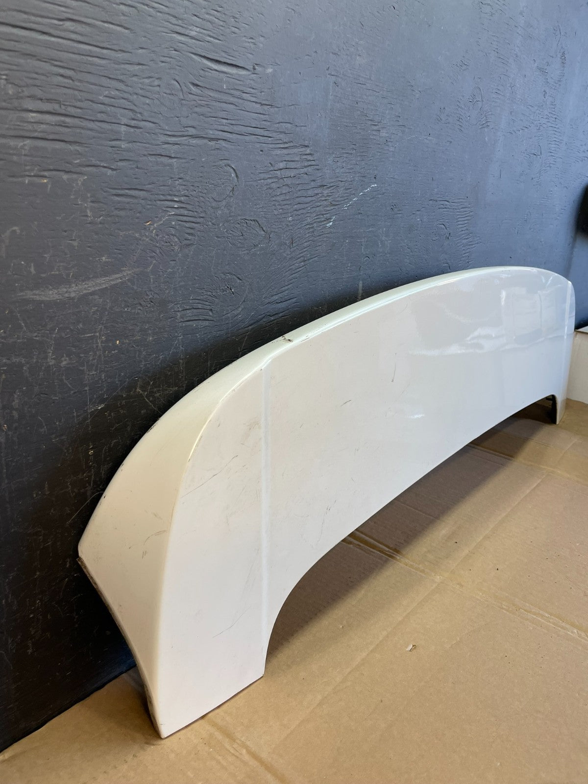 2014 - 2019 Jeep Grand Cherokee Liftgate Back Door Spoiler & Light ac5296 DG2