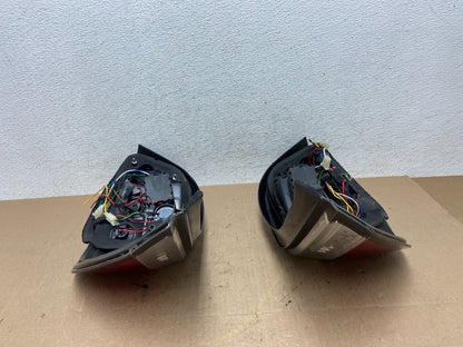 2008 2009 2010 BMW 5 525i 530i Left+Right Set Tail Side Light AE6802 DG8