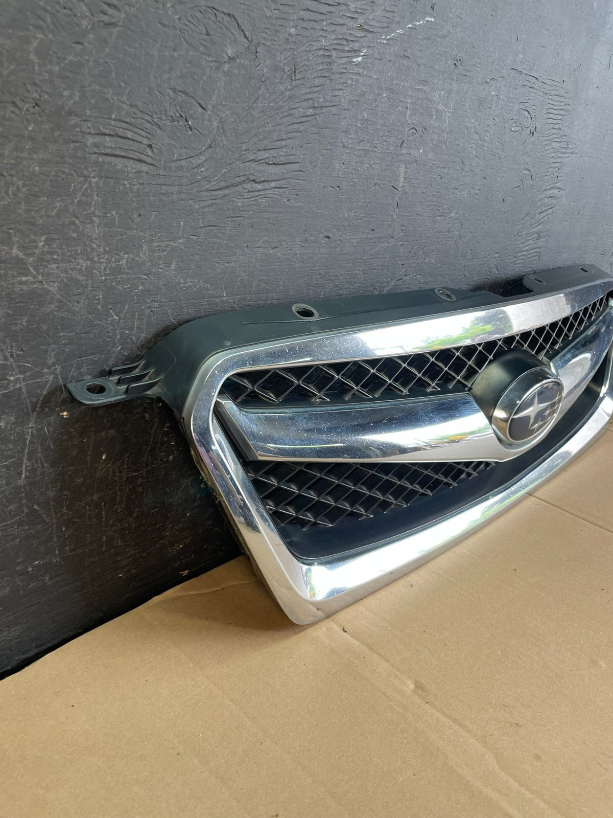 2010 to 2012 Subaru Legacy Outback Wagon Front Grill Grille ad8306 DG2