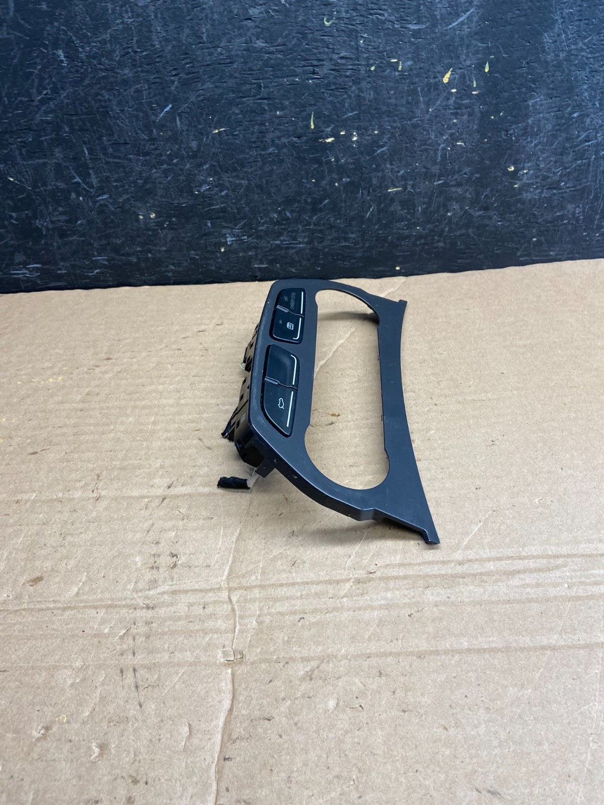 2013 to 2016 Ford Escape Climate Control Trim Panel W/ Switches af1955 DG2