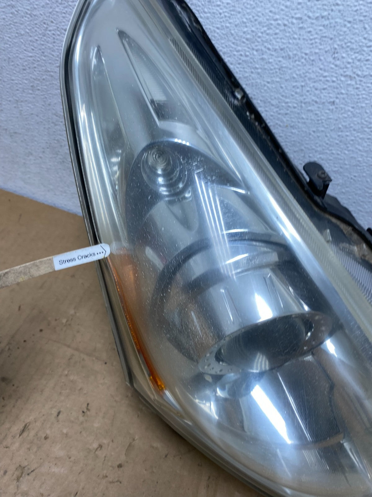 2010-2012 Infiniti G37 Right Passenger Rh Side Xenon HID Headlight AD2852 DW4