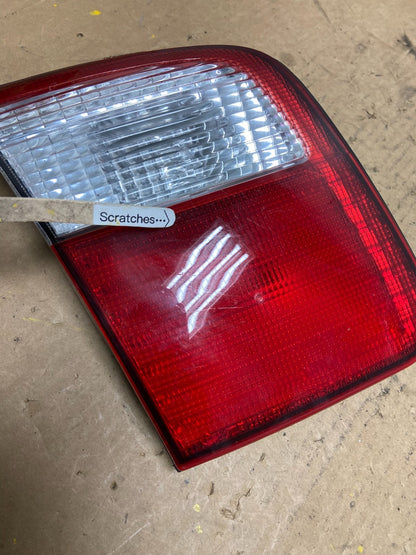 2001 2002 Subaru Forester Left Driver Inner Lid Mounted Tail Light Z7947 DW3