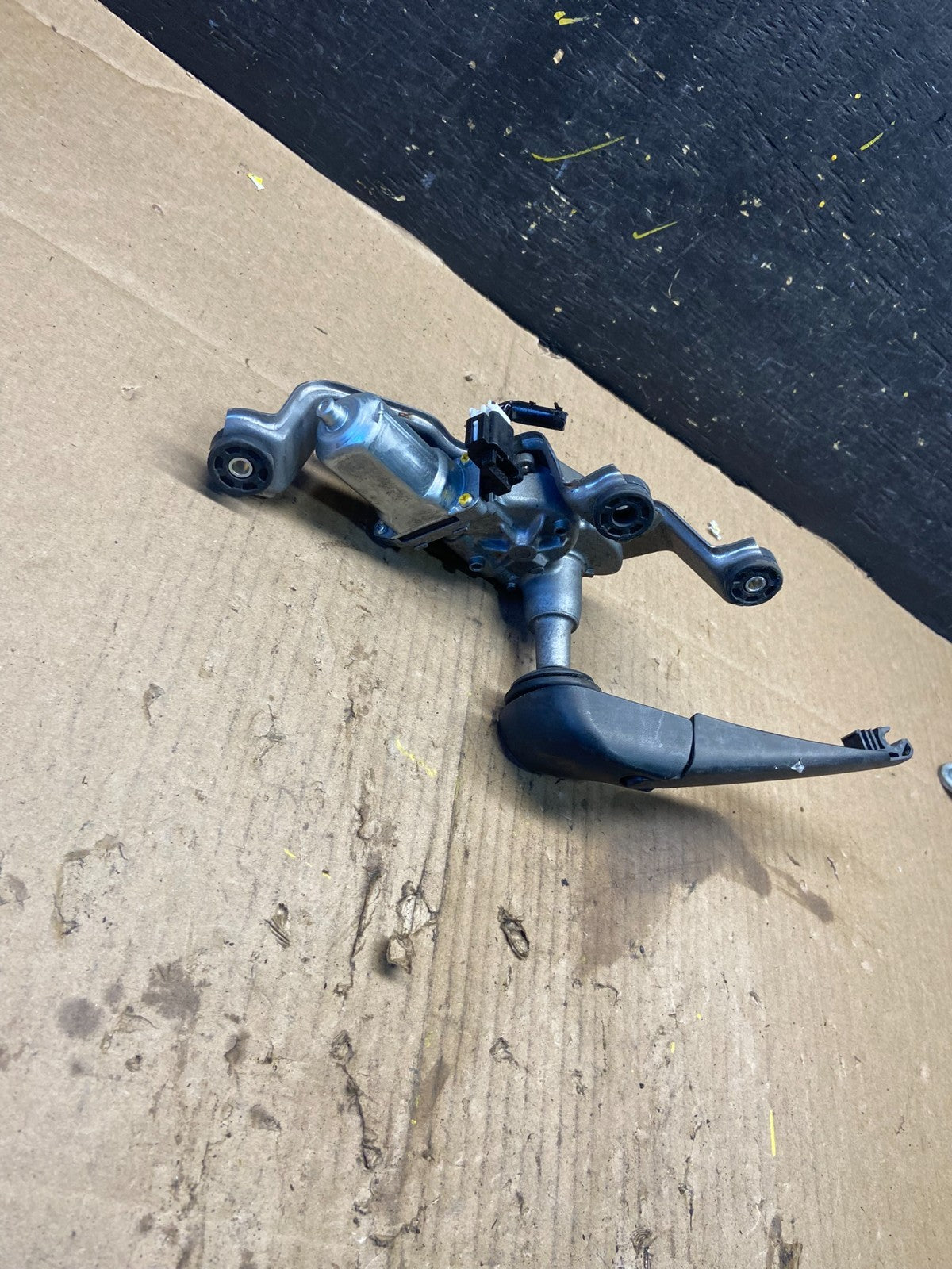 2008 to 2014 Scion xD Rear Wiper Motor OEM t4286 DG1