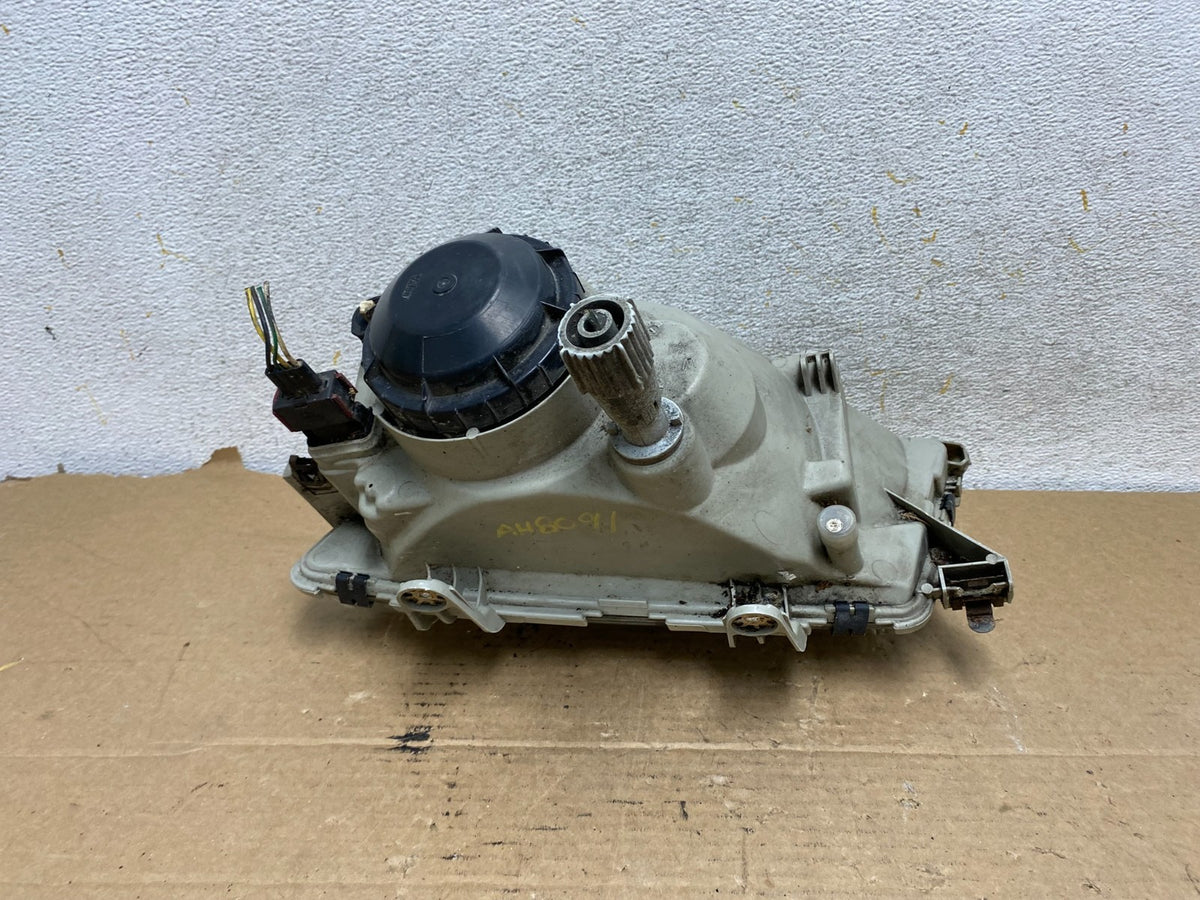 1999 - 2003 Saab 9-3 Front Right Passenger Side Headlight AH8091 DW3