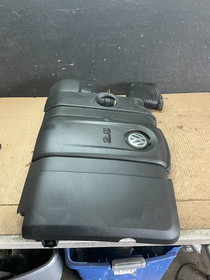 2005 to 2008 Volkswagen Jetta Beetle 2.5L Passat Engine Cover 07k129601G M9118 D2
