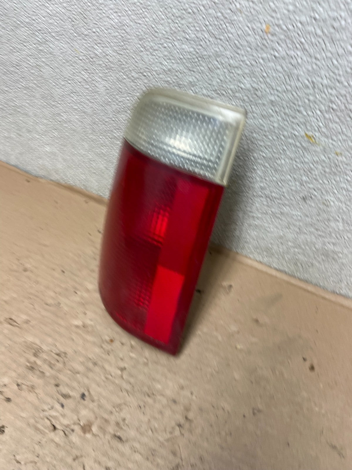 1995 to 2005 Chevrolet GMC Blazer S10 Right Passenger RH Tail Light  AA0238 LK1