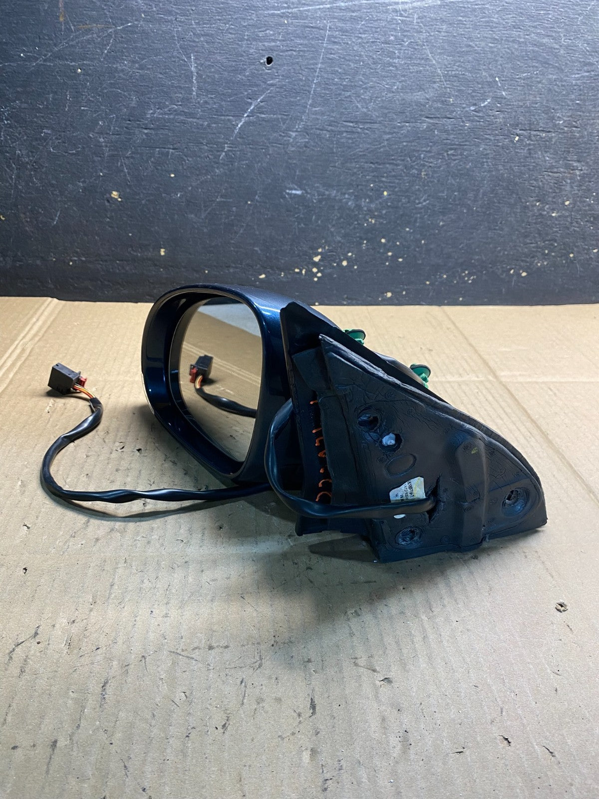 2006-2010 Volkswagen Jetta Left Driver View Door Mirror OEM AB0607 MS11