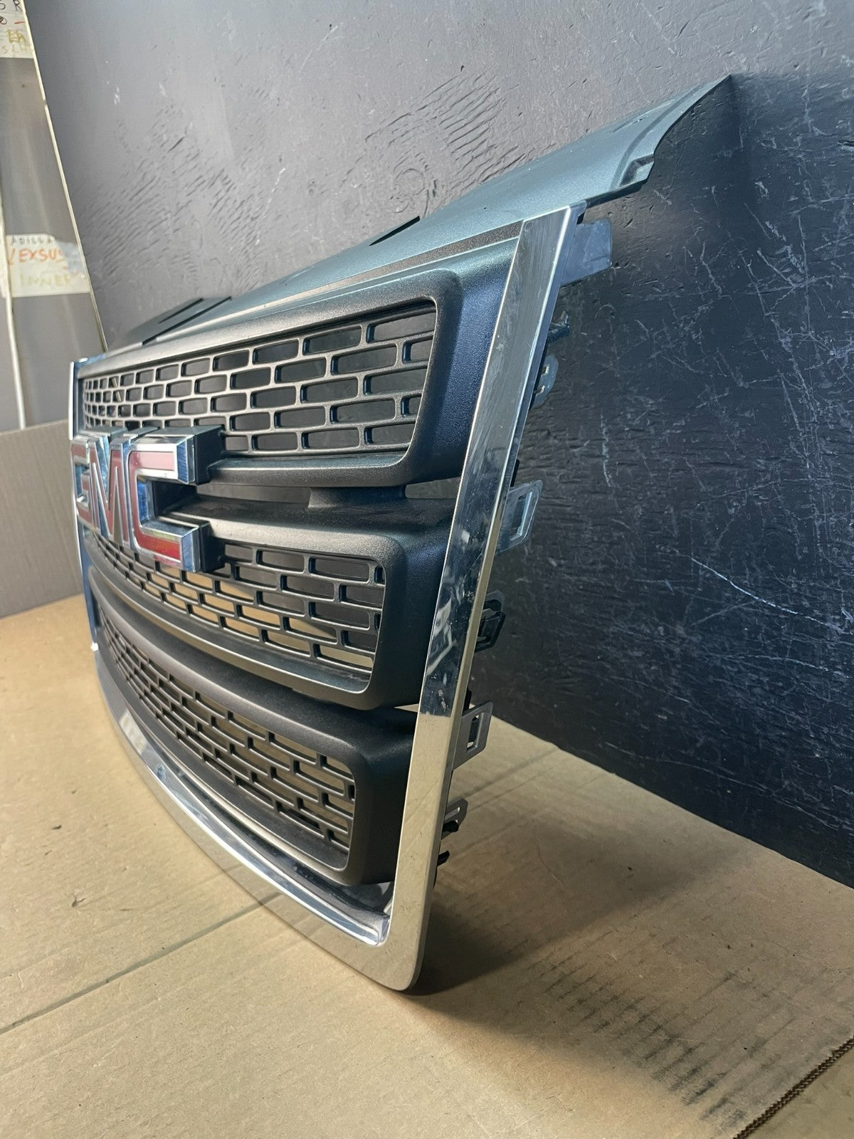 2010 to 2015 Gmc Terrain Front Upper Grill Grille ad0237 DG1
